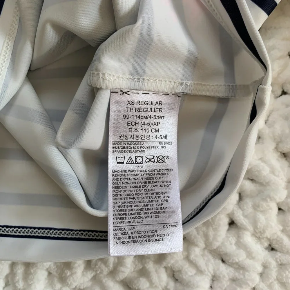 NWT Girls GAP Rashguard UPF 40+ Swim Top (White) XS
